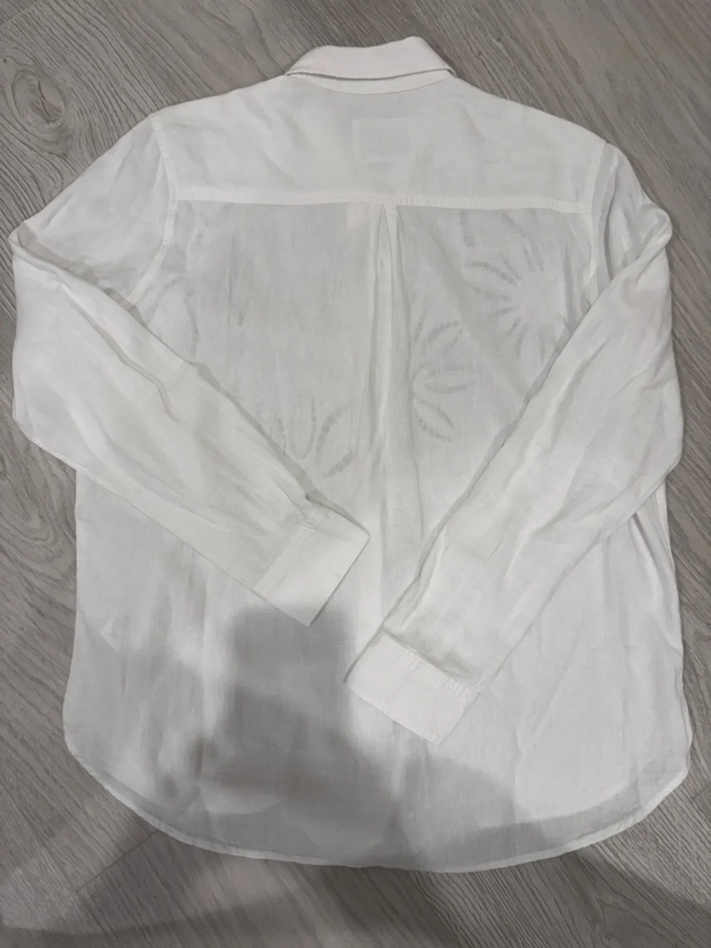 Rails White Eyelet Embroidered Linen Button-Down Shirt - Picture 6 of 7